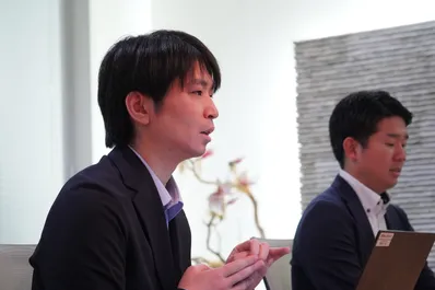 インタビュー中の様子