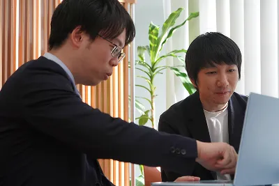 インタビュー中の様子